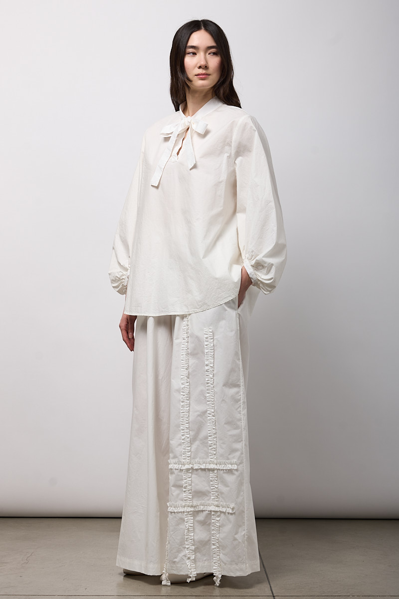 PANTALONE CON ELASTICO E FRAPPE