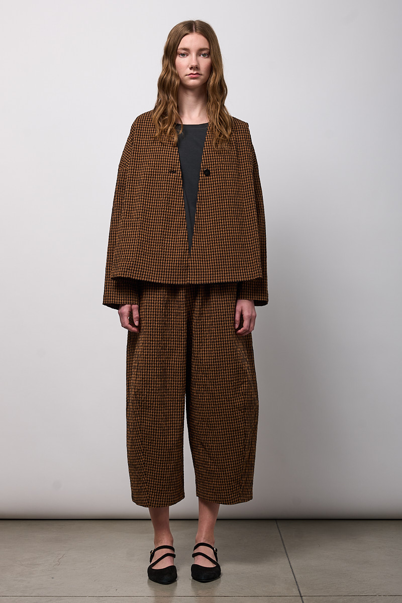 GIACCA ASIMMETRICA CON UNA TASCA