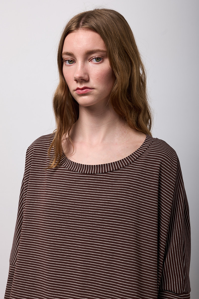 MAGLIA SCATOLA MANICA LUNGA CON AMPIO SCOLLO TONDO