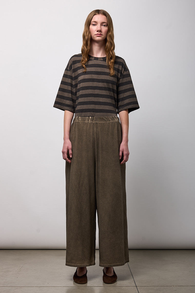 PANTALONE CON ELASTICO IN VITA E GAMBA PALAZZO