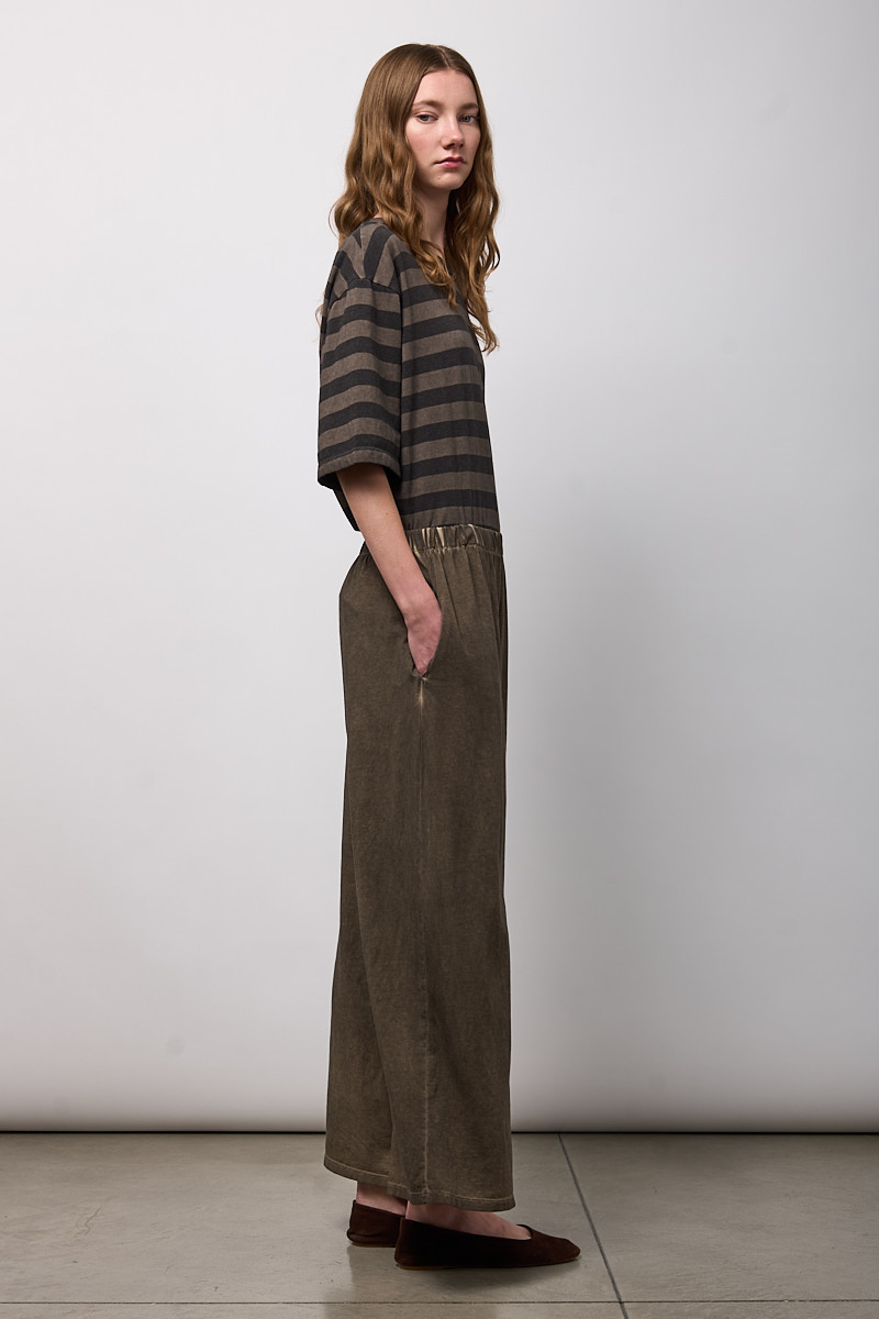 PANTALONE CON ELASTICO IN VITA E GAMBA PALAZZO