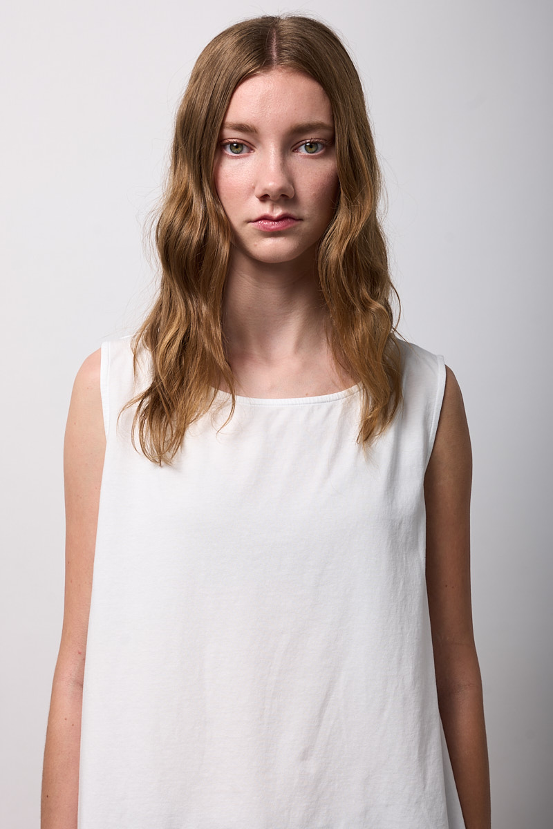 CANOTTA SVASATA CON GIROCOLLO AMPIO