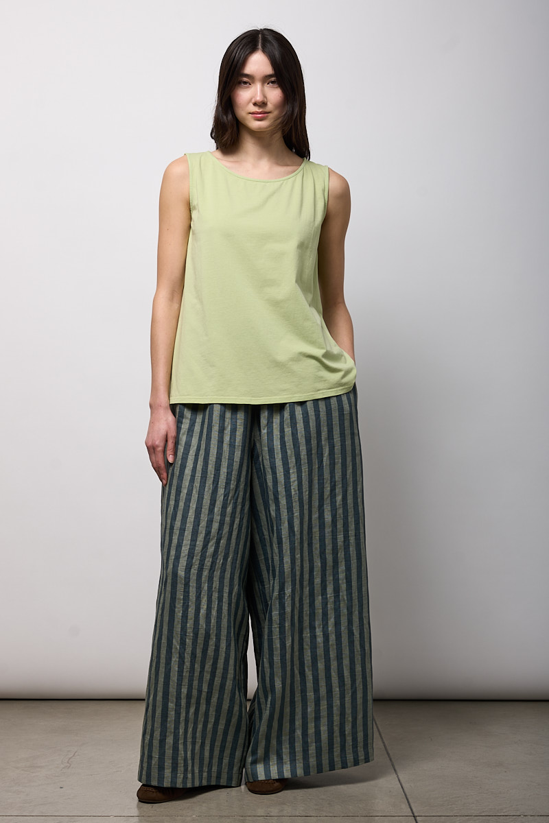 CANOTTA SVASATA CON GIROCOLLO AMPIO