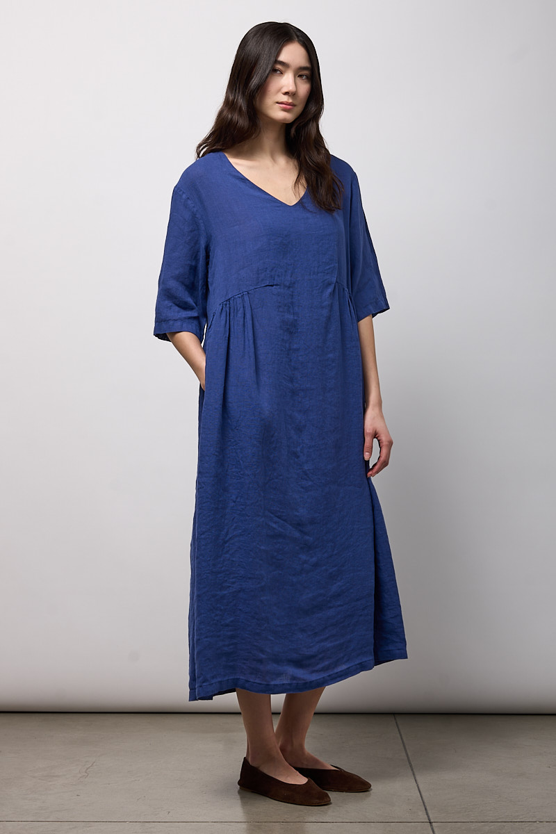 ABITO SCOLLO V SVASATO MEZZA MANICA