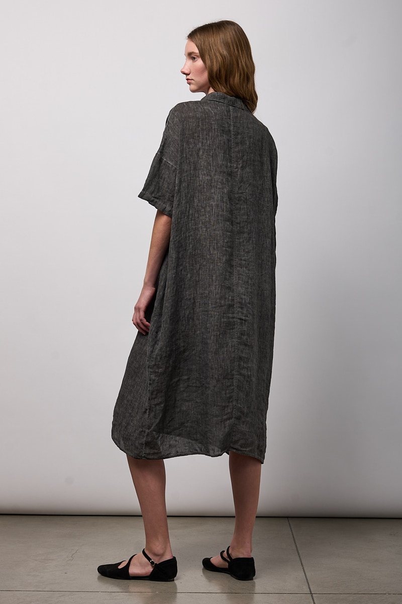 ABITO LUNGO CON COLLO DA CAMICIA E MANICA CORTA