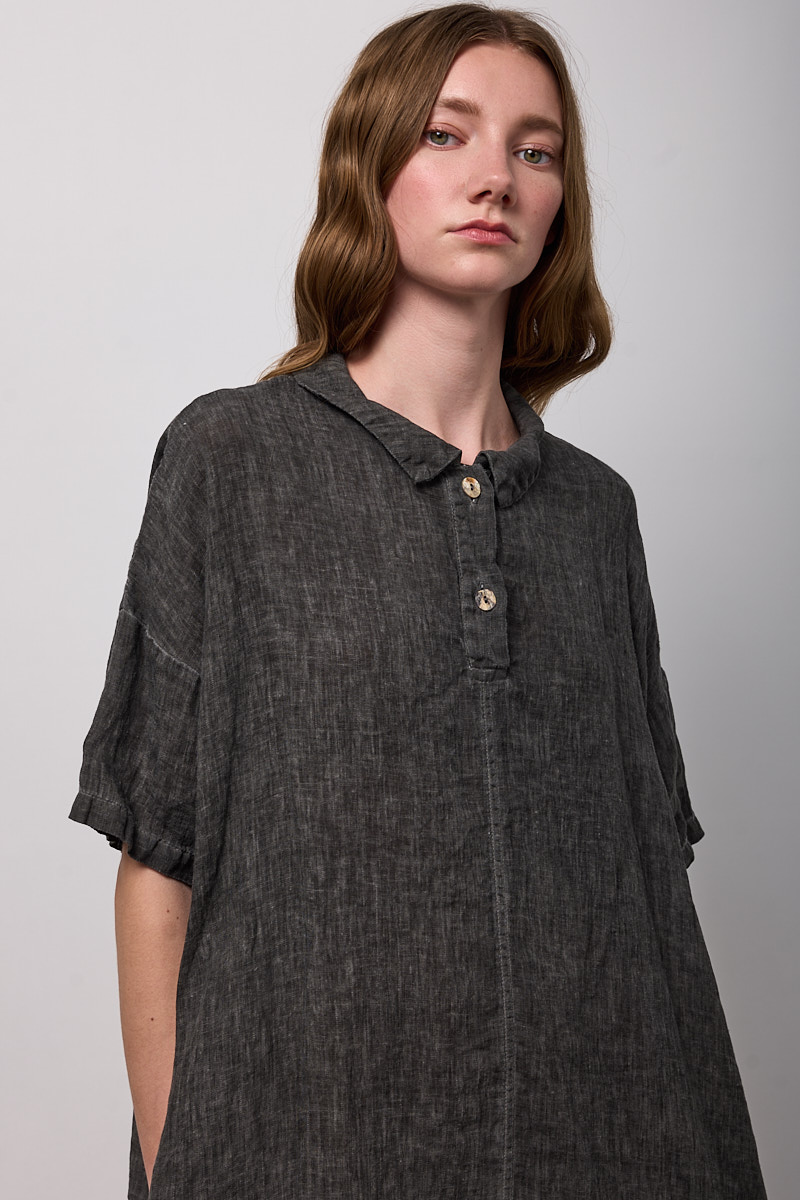 ABITO LUNGO CON COLLO DA CAMICIA E MANICA CORTA