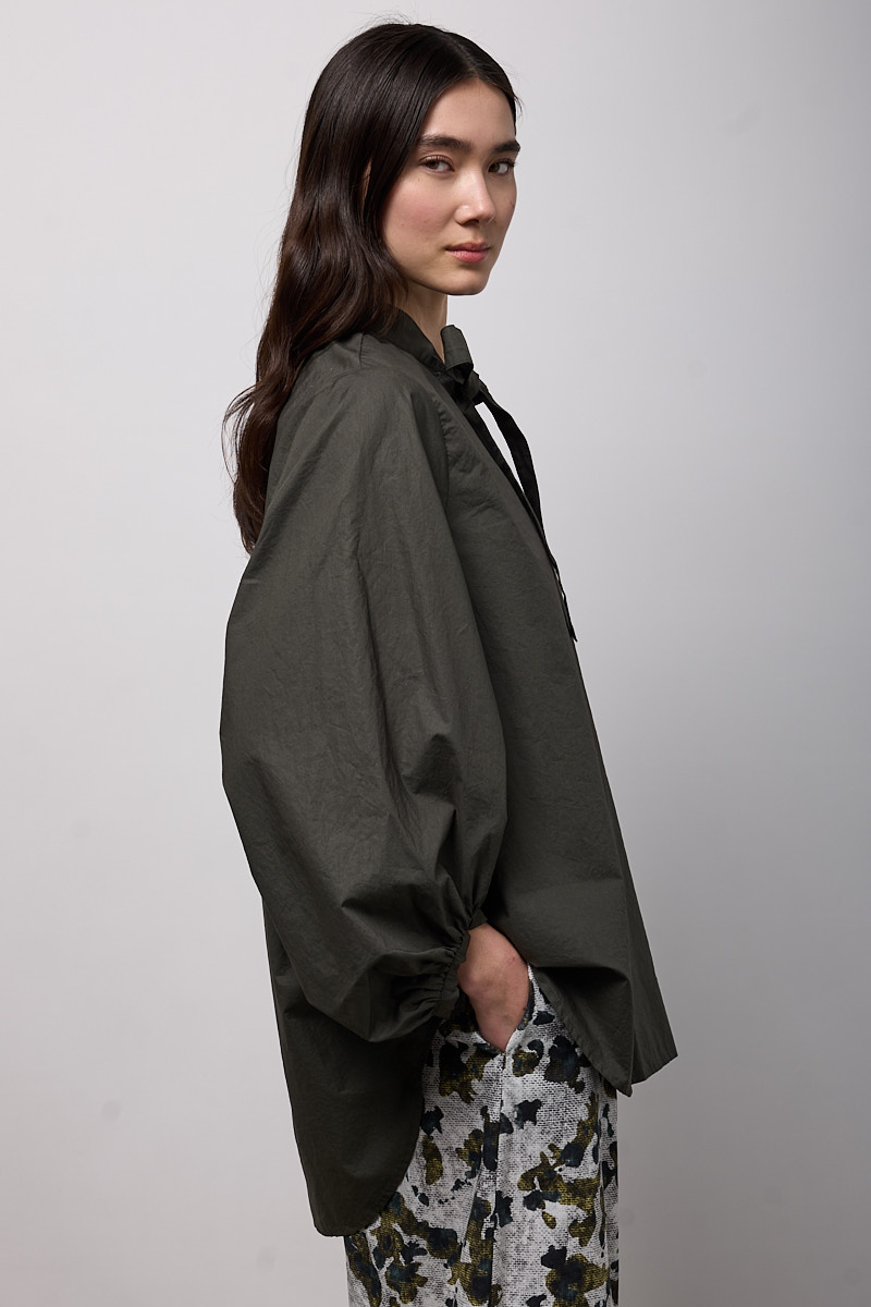 CAMICIA CON FIOCCO AL COLLO