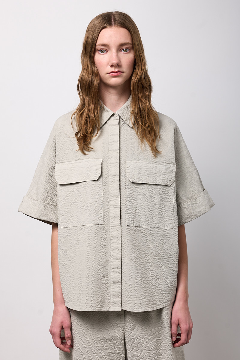 CAMICIA CON DUE TASCONI