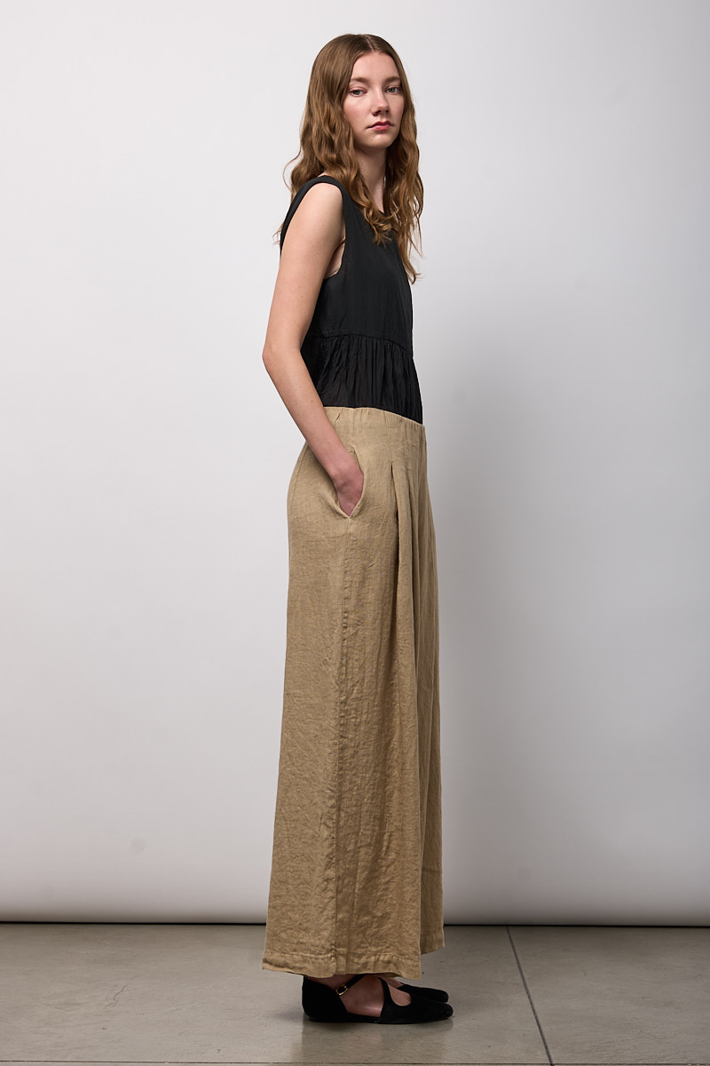 PANTALONE AMPIO CON PIEGHE