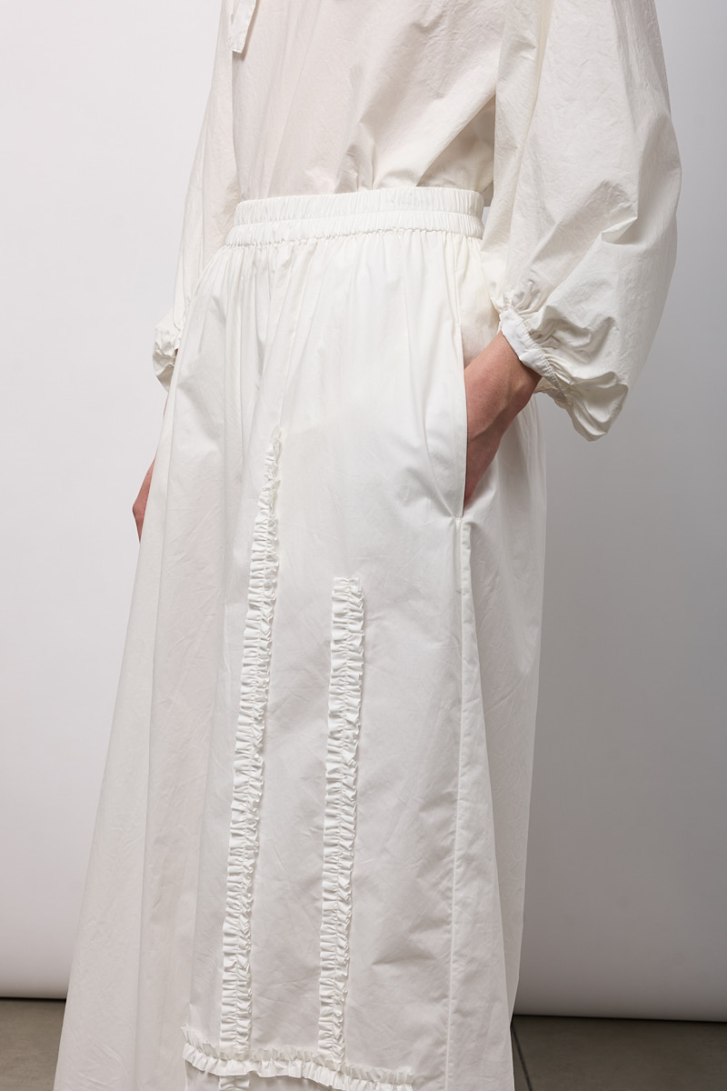 PANTALONE CON ELASTICO E FRAPPE