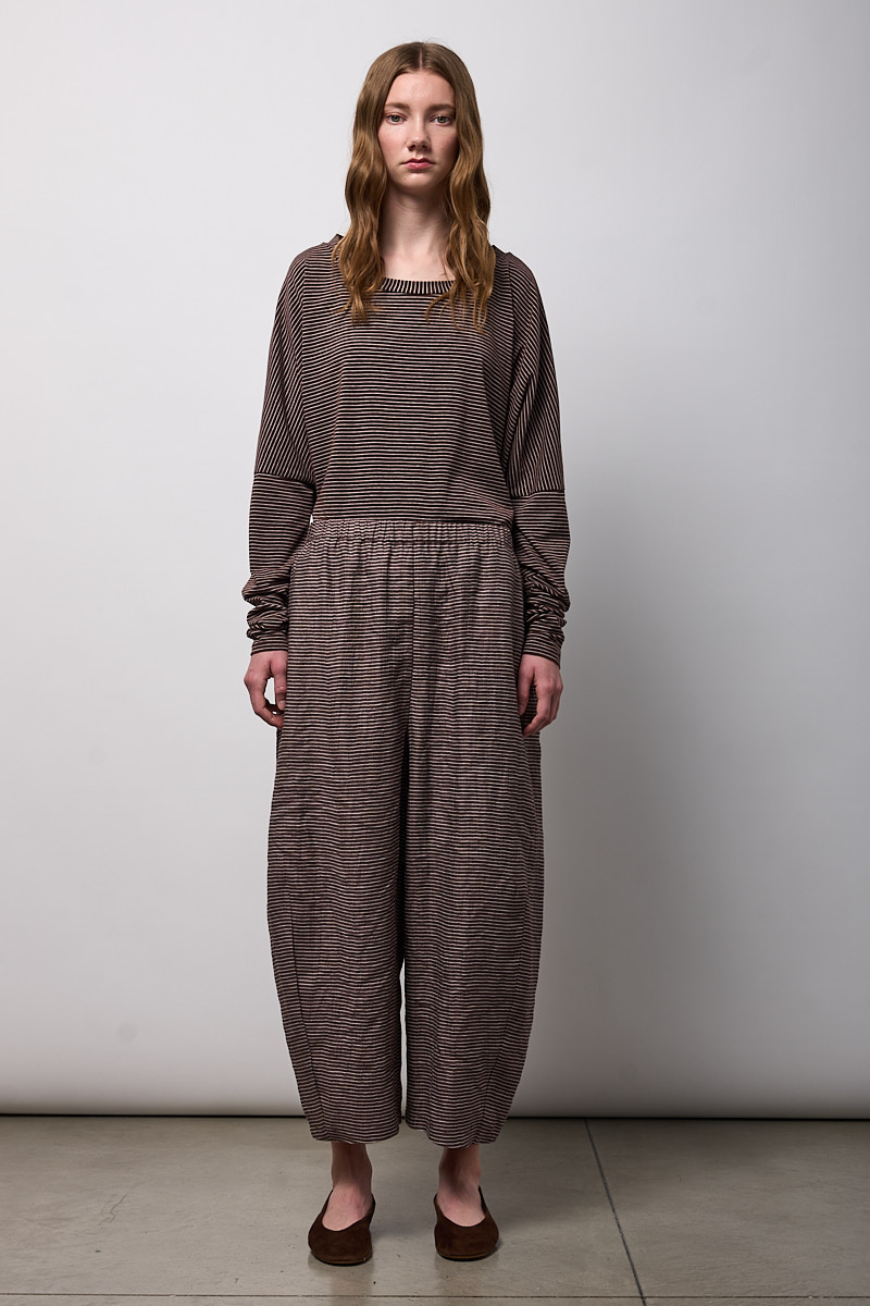 PANTALONE EASY CON PINCES SUL FONDO